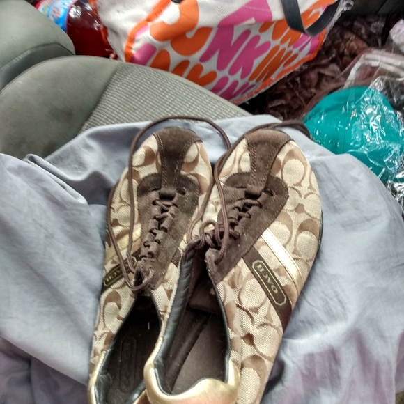 Coach tennis shoes - Picture 3 of 7